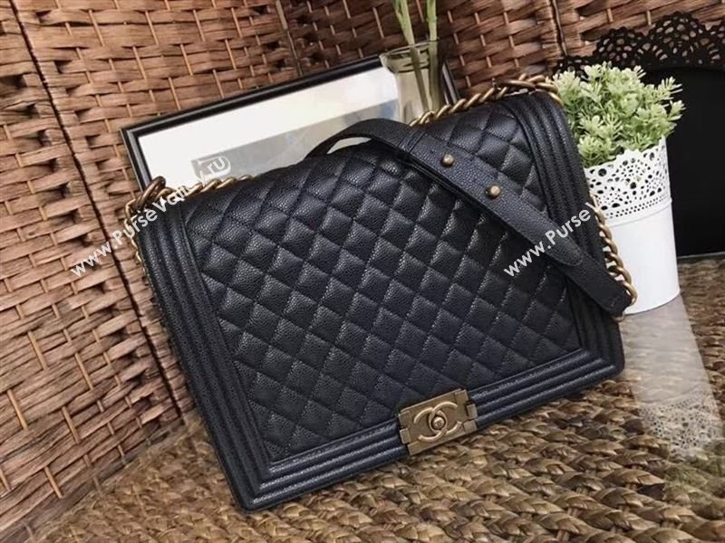 Chanel Le Boy 28801