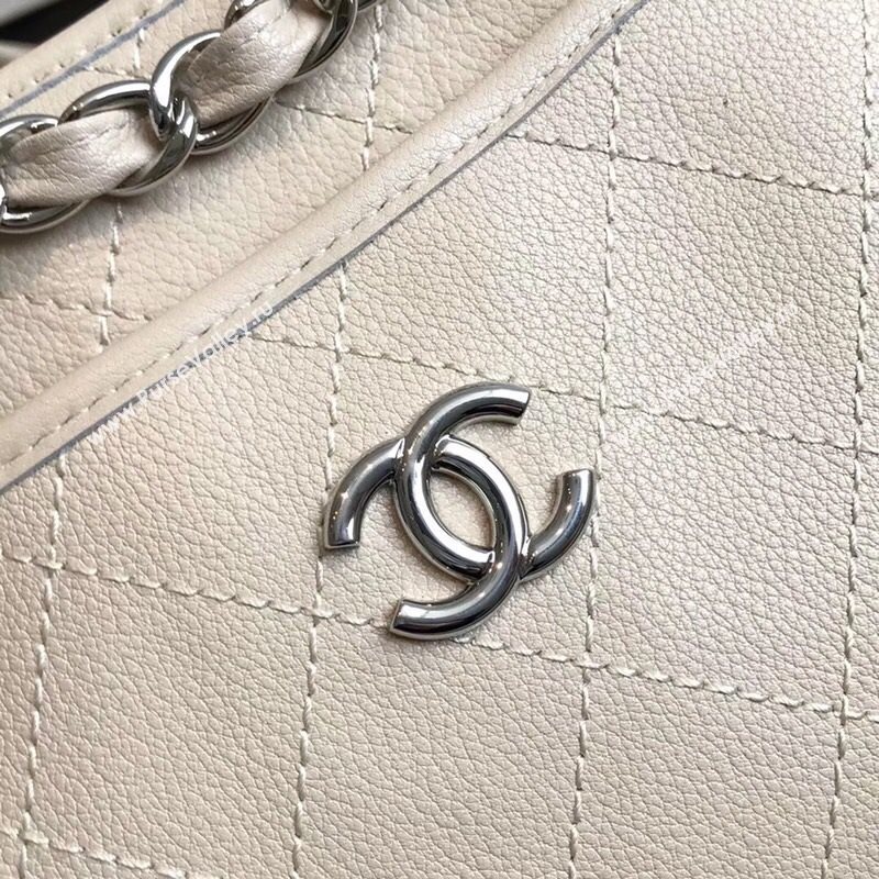 Chanel Shoulder Bag 36476
