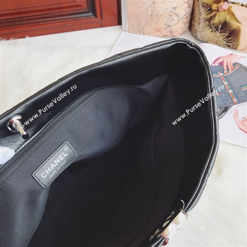 Chanel Shoulder Bag 32079