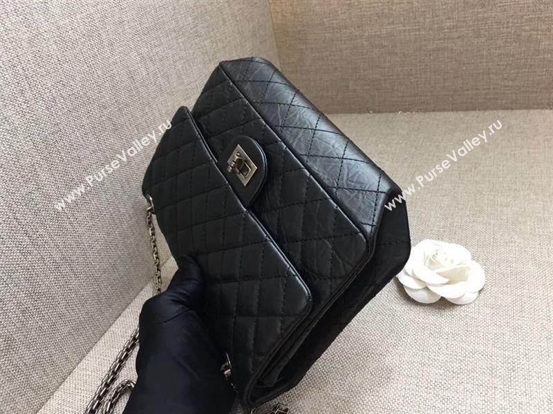 Chanel 2.55 23664