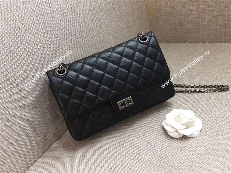 Chanel 2.55 23664