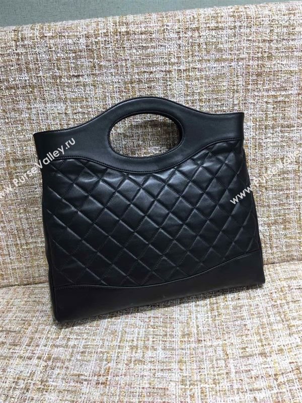 CHANEL Handbag 39520