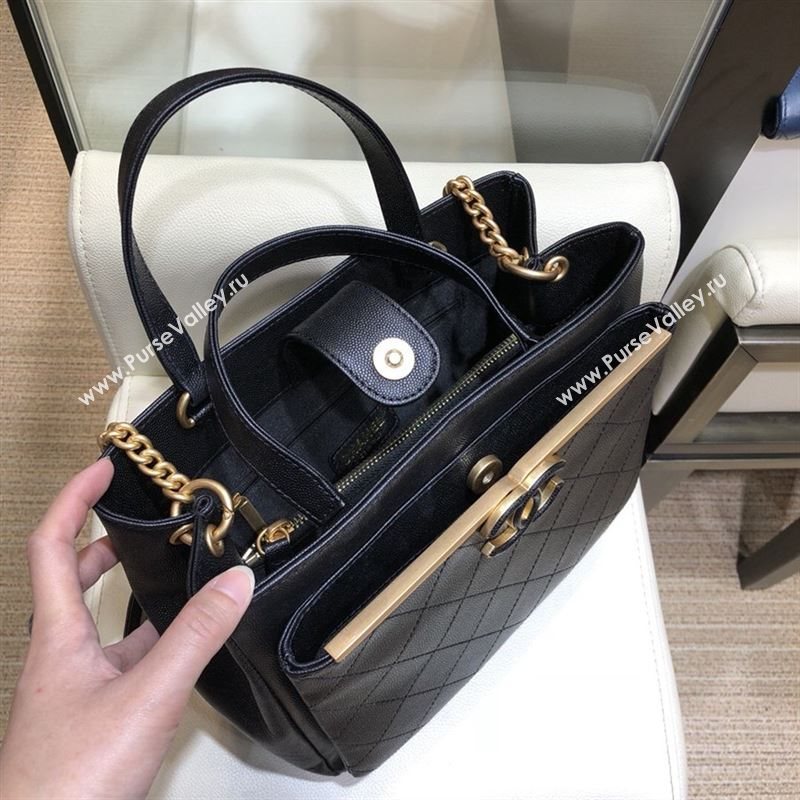 Chanel Shoulder bag 40220