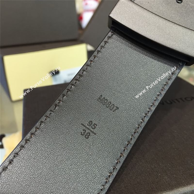 LOUIS VUITTON BELT 8899