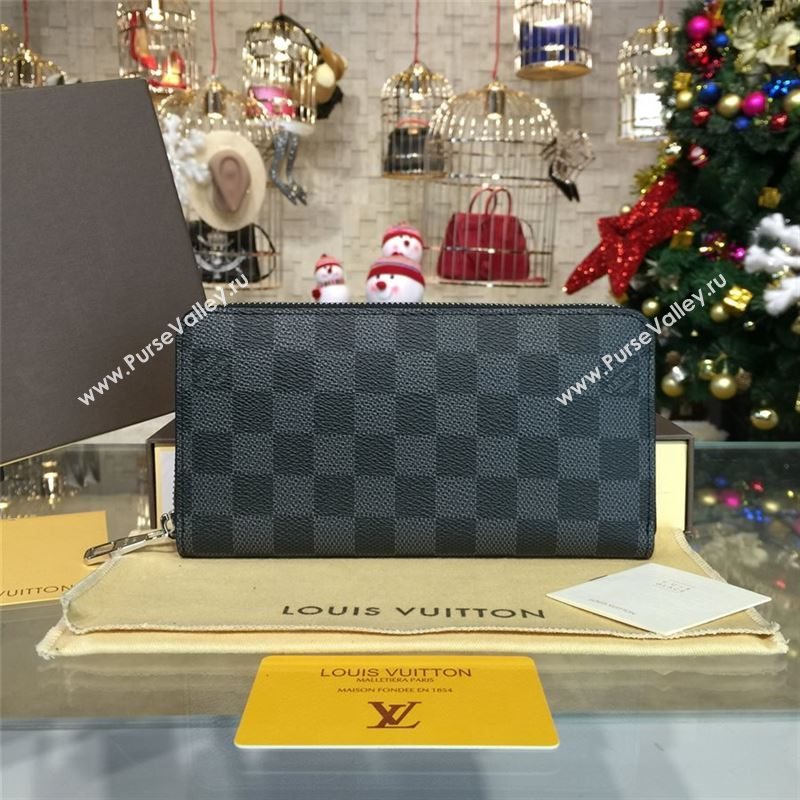 LOUIS VUITTON ZIPPY 9083