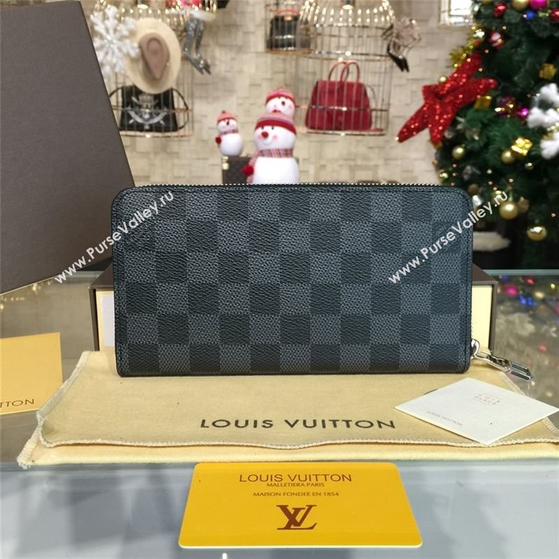 LOUIS VUITTON ZIPPY 9083