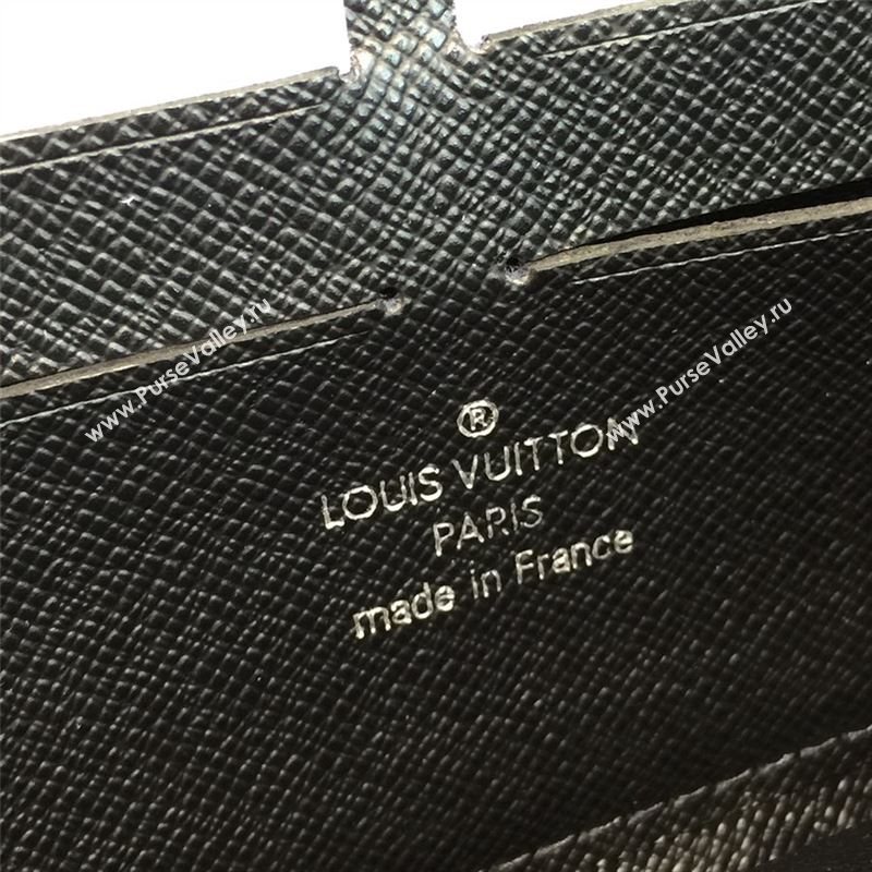 LOUIS VUITTON ZIPPY 9083