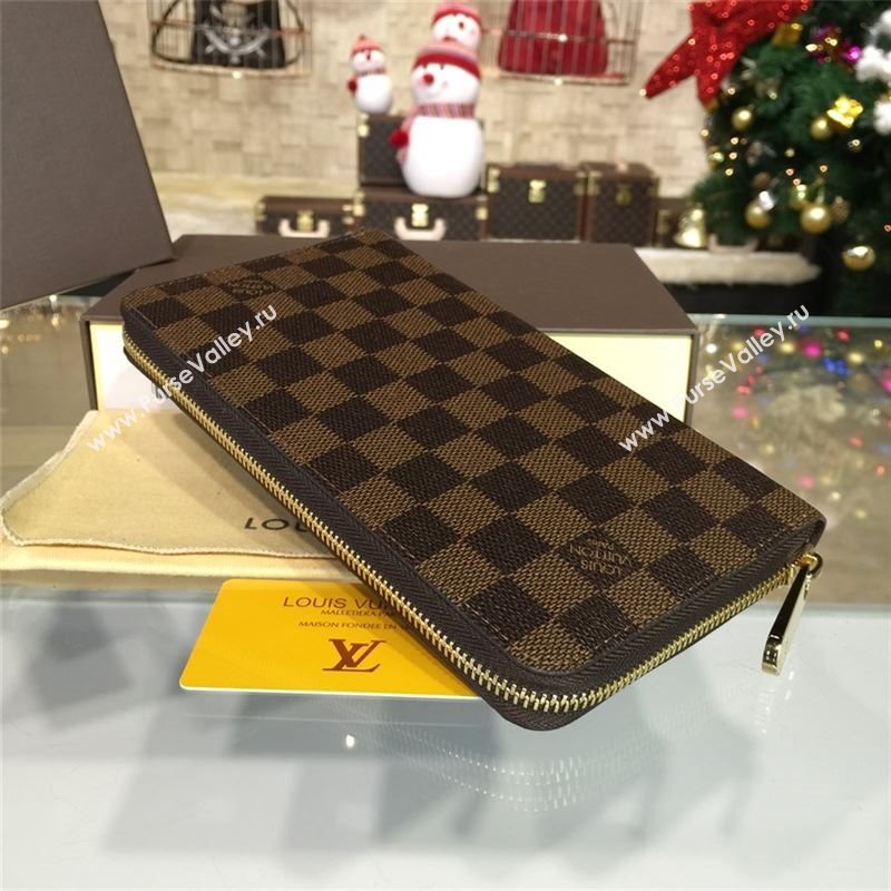 LOUIS VUITTON ZIPPY 9122