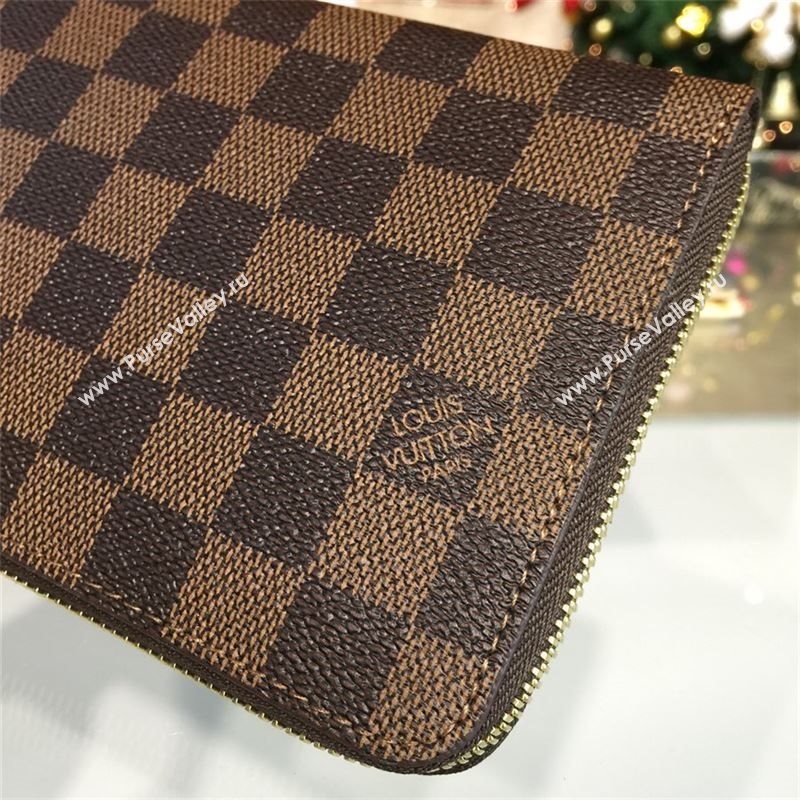 LOUIS VUITTON ZIPPY 9122