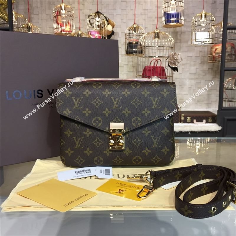 Louis Vuitton POCHETTE METIS 9673