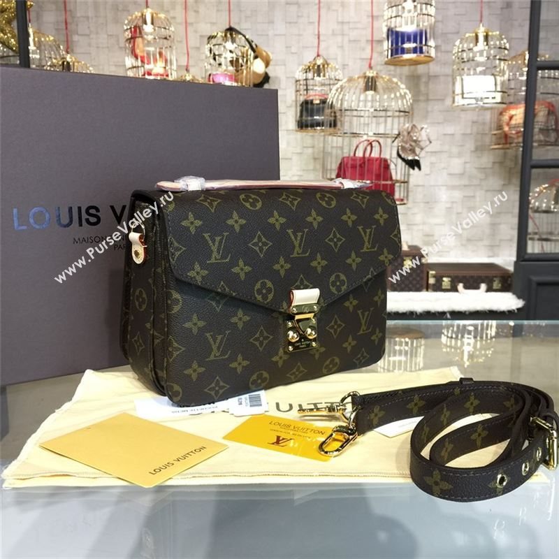 Louis Vuitton POCHETTE METIS 9673