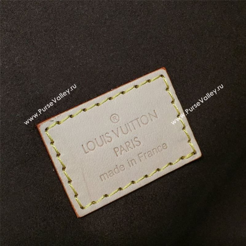 Louis Vuitton POCHETTE METIS 9673