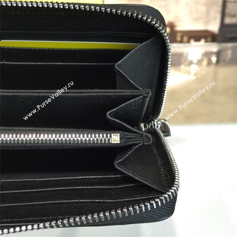 Fendi wallet 22883