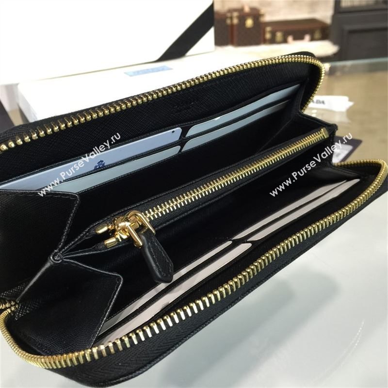 Prada wallet 33095