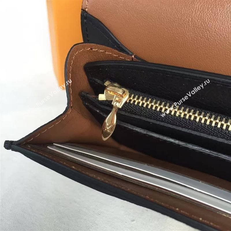 Louis Vuitton wallet 51629