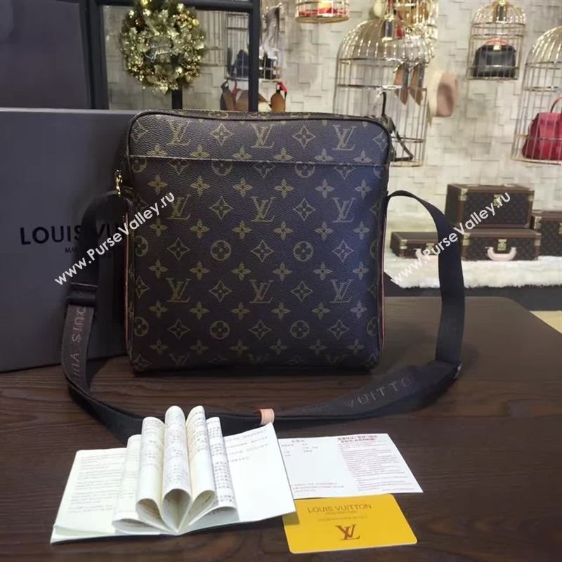 Louis Vuitton Tratteur 51059