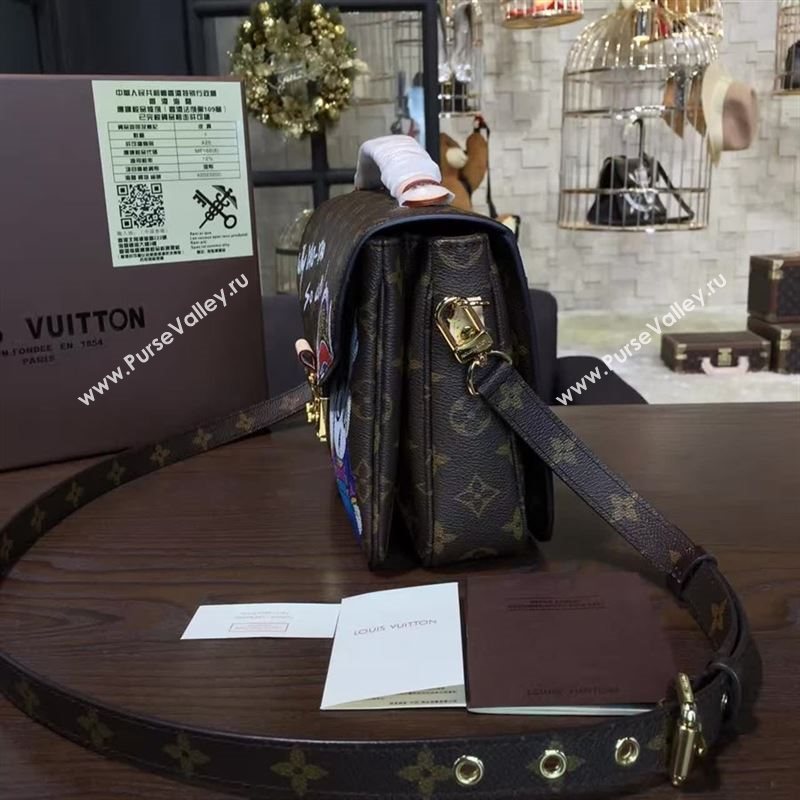 Louis Vuitton POCHETTE METIS 50200