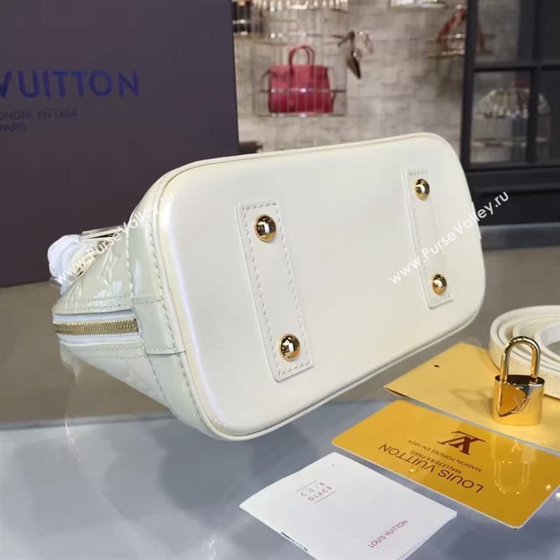 Louis Vuitton ALMA BB 50525