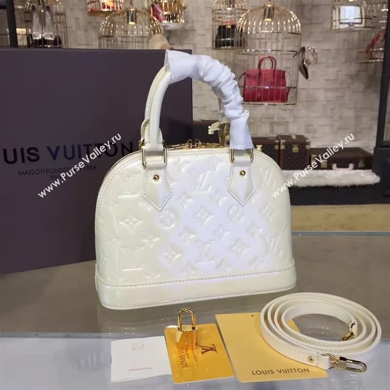 Louis Vuitton ALMA BB 50525