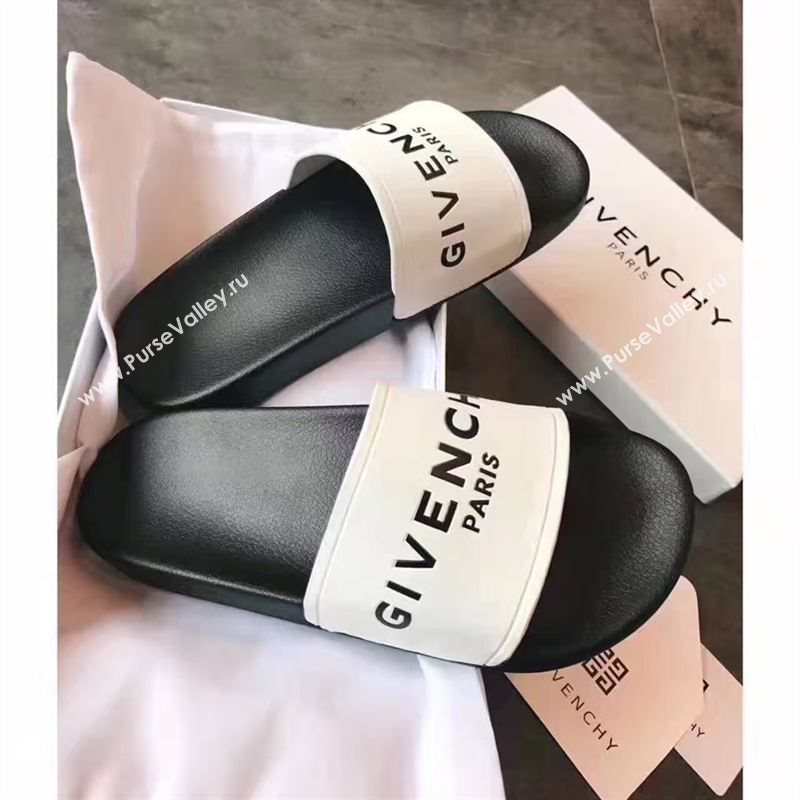 Givenchy Slippers 133497