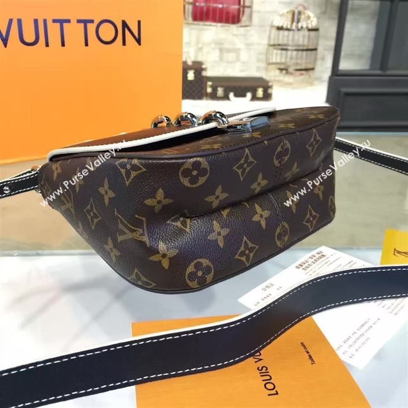 Louis Vuitton Chain-it 79028