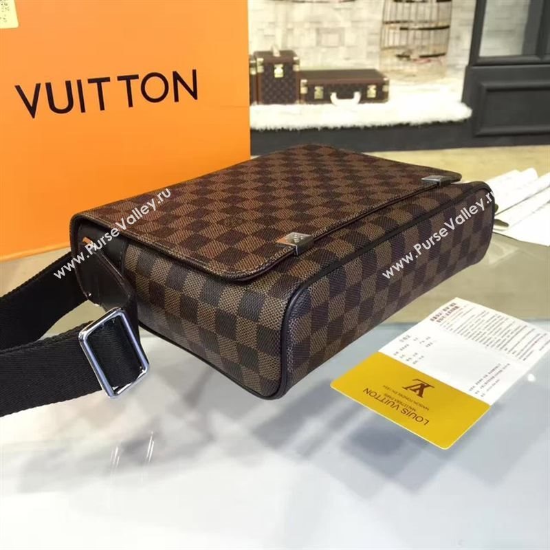 Louis Vuitton DISTRICT 79980