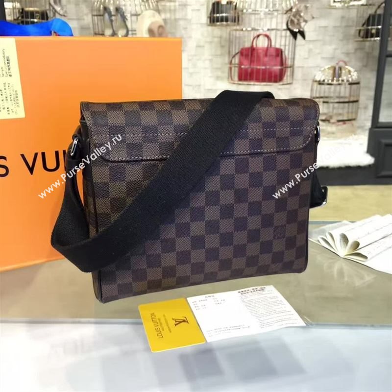 Louis Vuitton DISTRICT 79980