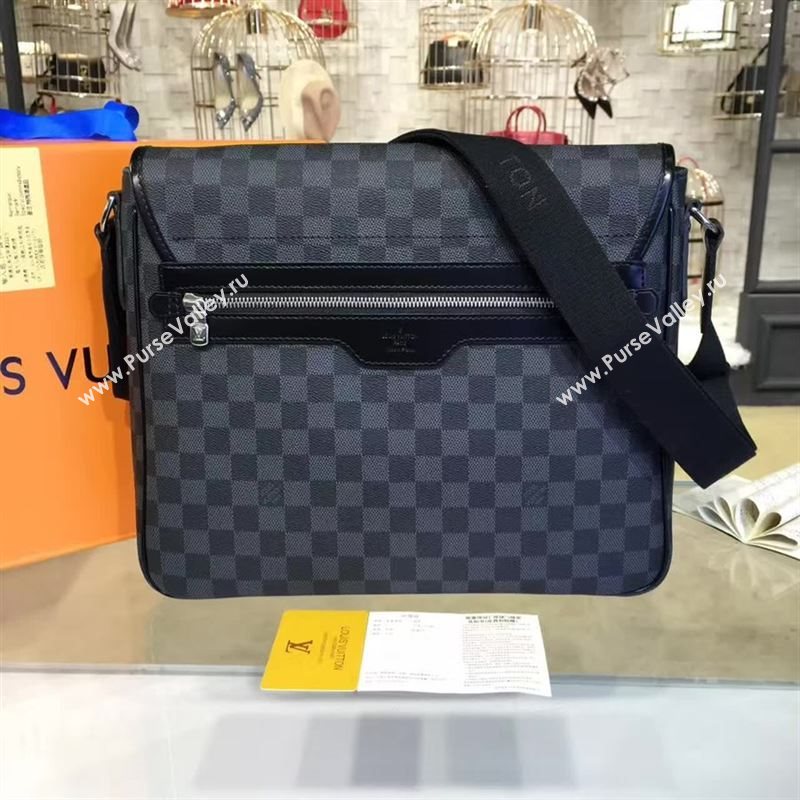 Louis Vuitton DISTRICT 80061