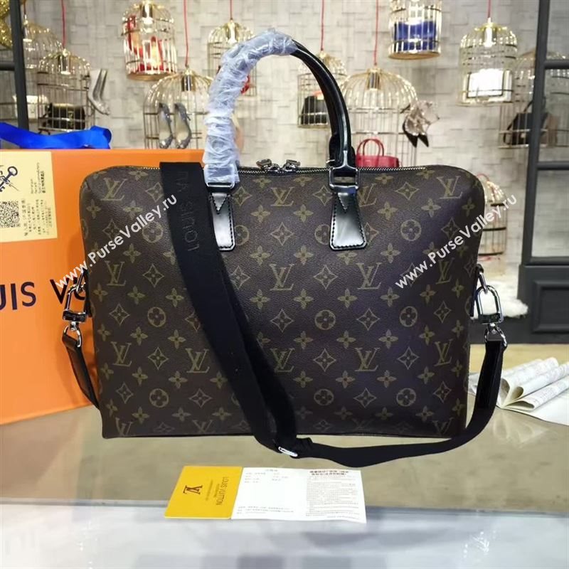 Louis Vuitton VOYAGE 80062