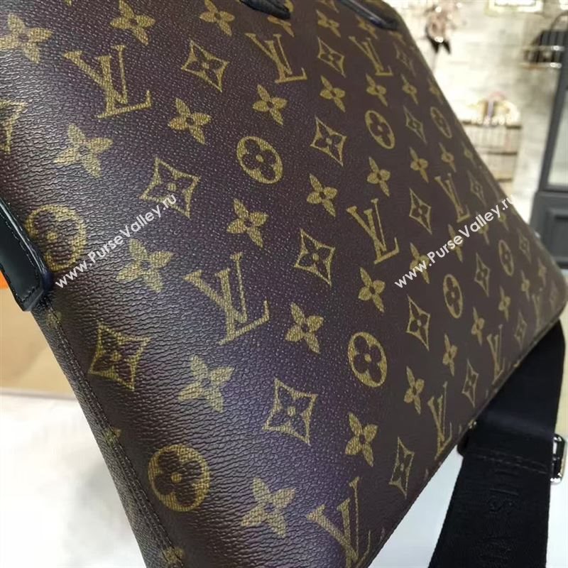 Louis Vuitton VOYAGE 80062