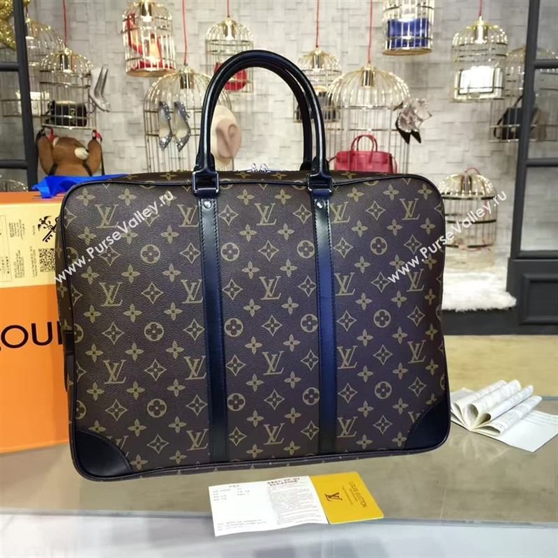 Louis Vuitton VOYAGE 80237