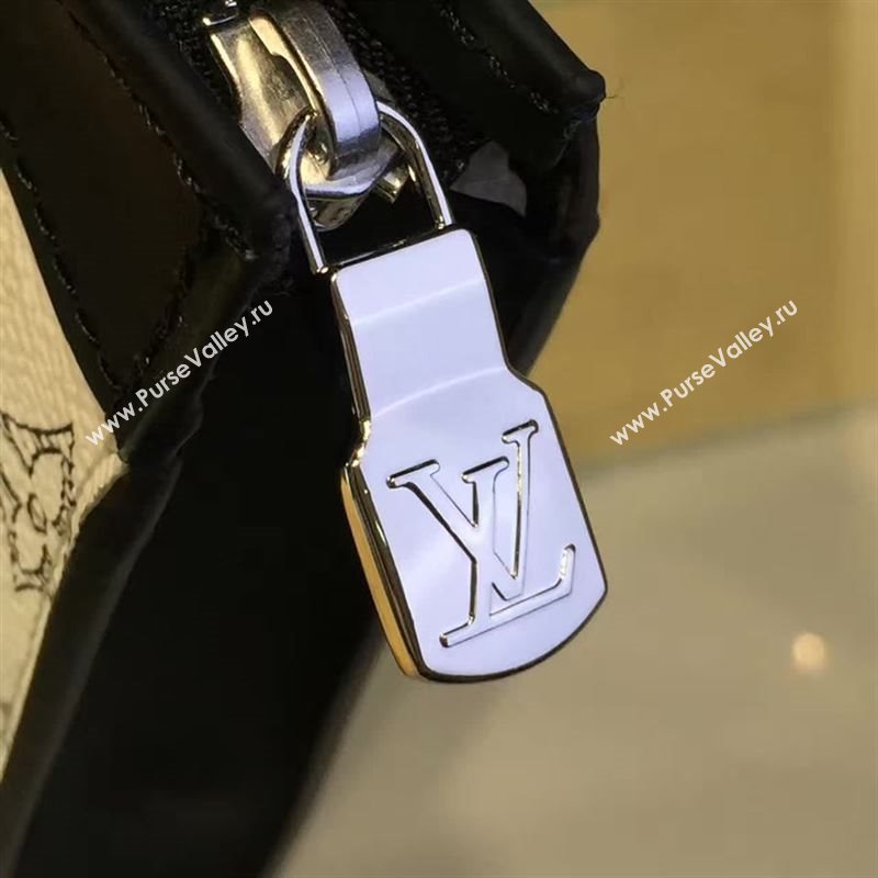 Louis Vuitton POCHETTE VOLGA 87253