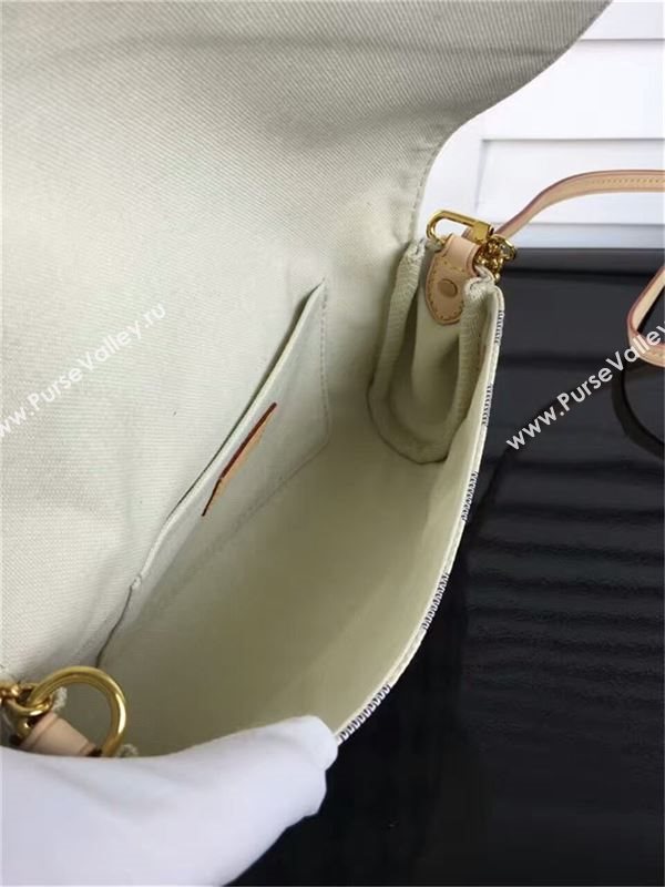 Louis Vuitton Favorite PM 73727