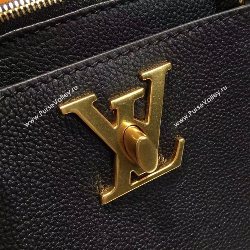 Louis Vuitton Lockmeto 95027