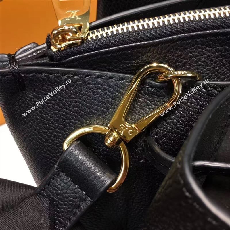 Louis Vuitton Lockmeto 95027