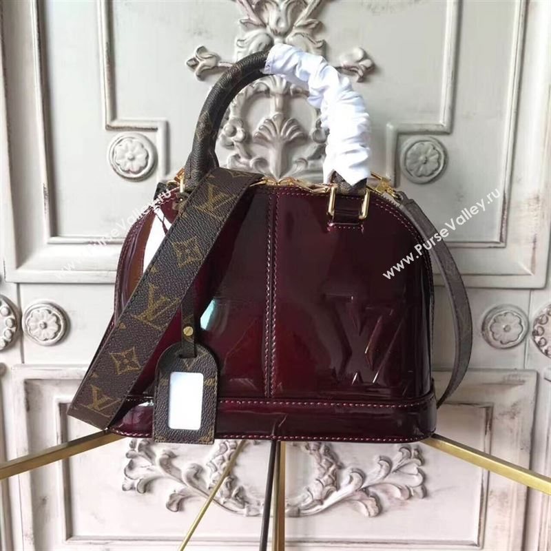 Louis Vuitton Alma BB 106557