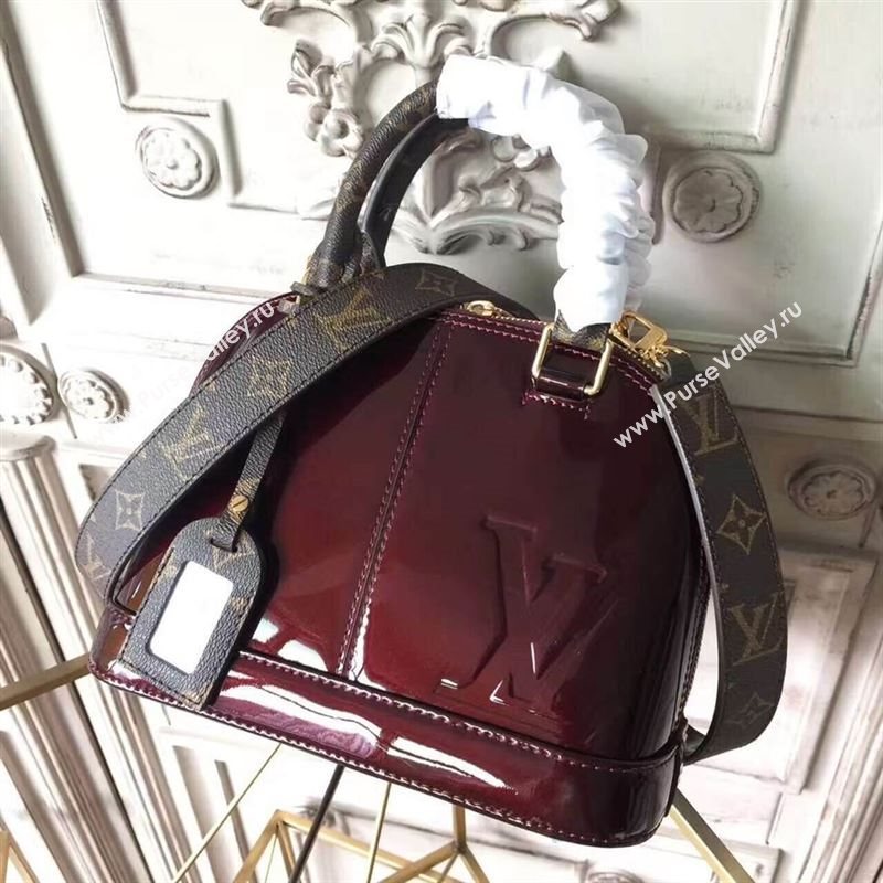 Louis Vuitton Alma BB 106557