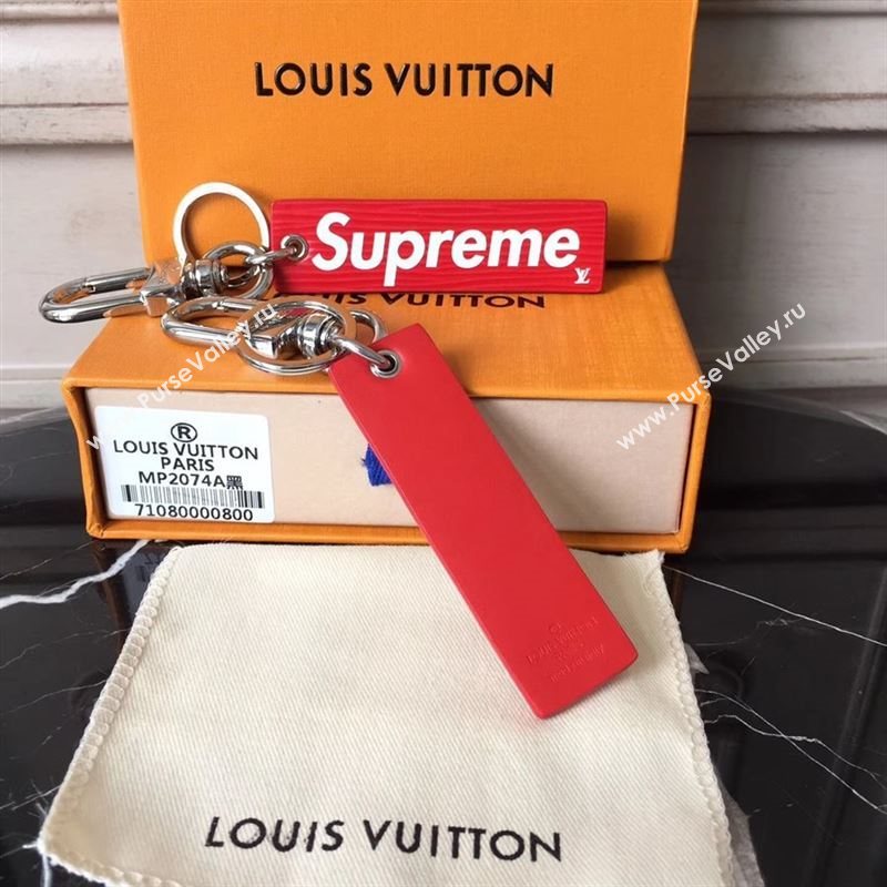 Louis Vuitton Superme Key ring 115905