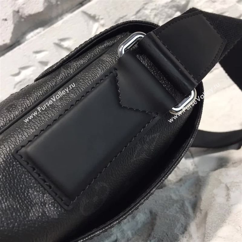 Louis Vuitton Messenger Bag 115429