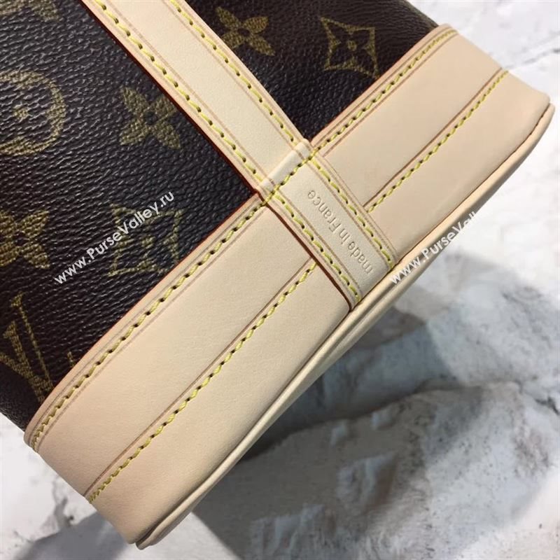 Louis Vuitton Bucket bag 120405