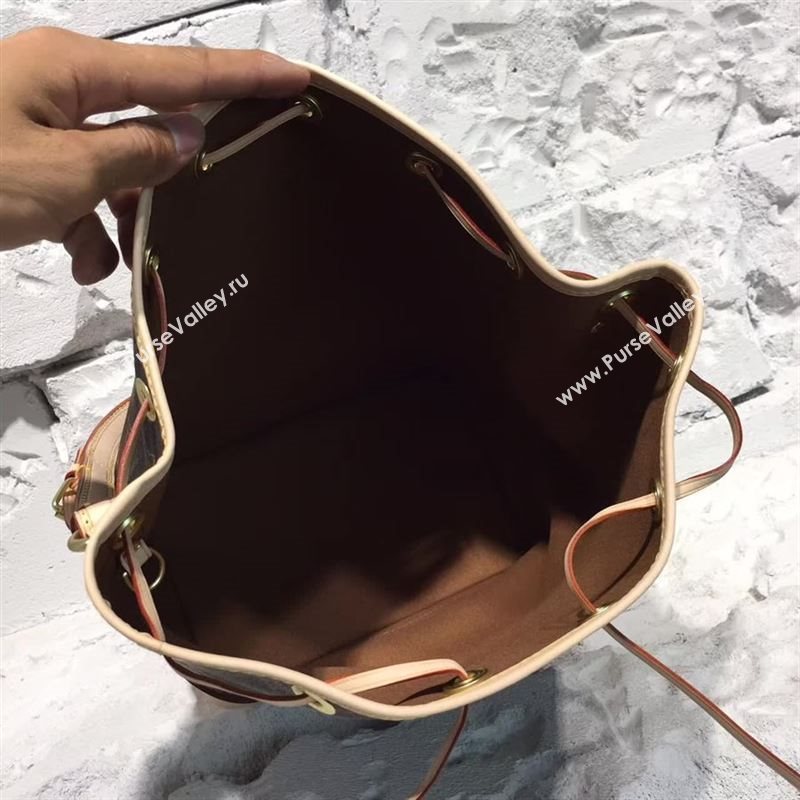 Louis Vuitton Bucket bag 120405