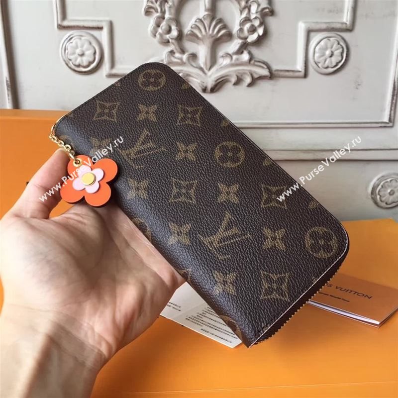 Louis Vuitton Wallet 121043