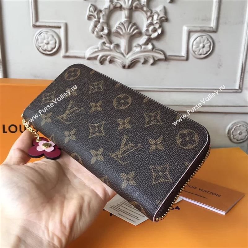 Louis Vuitton Wallet 121044