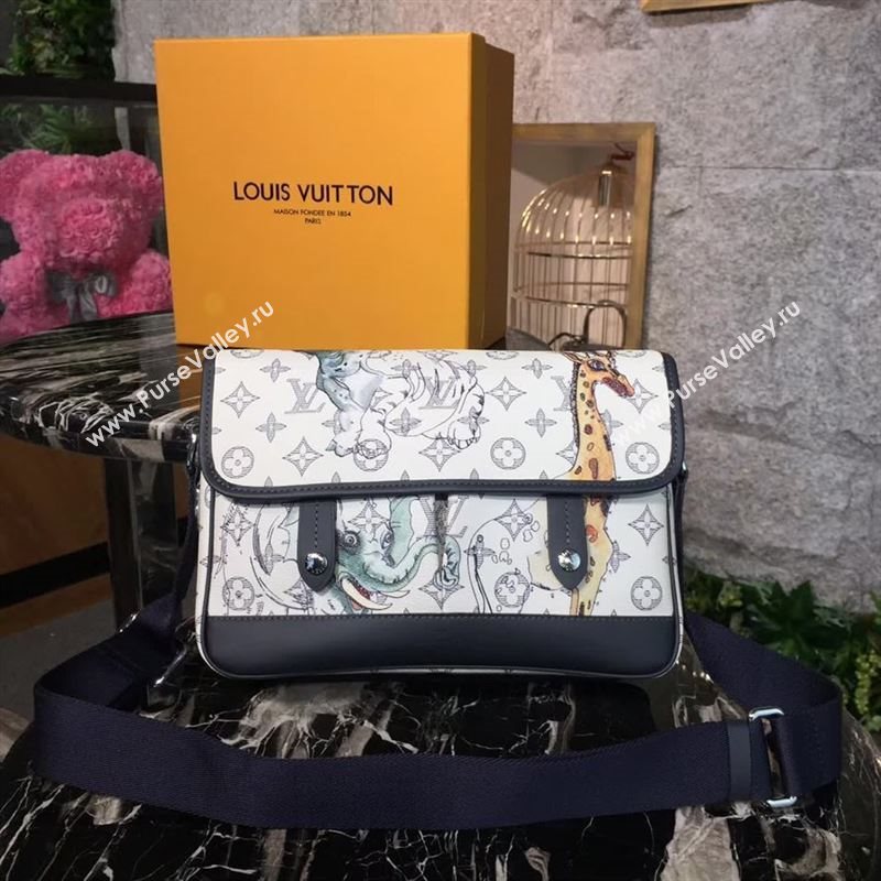 Louis Vuitton Shoulder Bag 123586