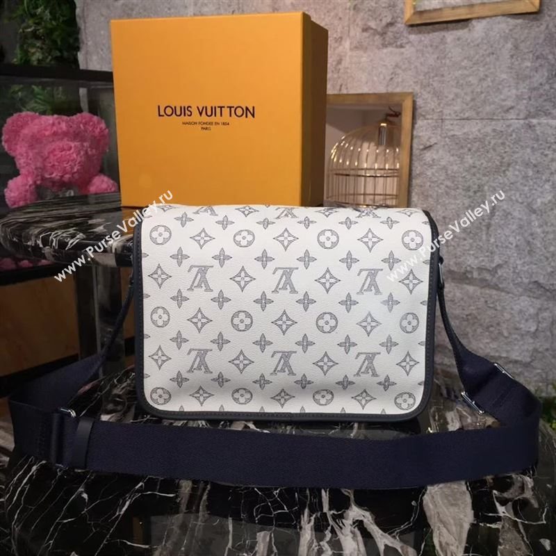 Louis Vuitton Shoulder Bag 123586