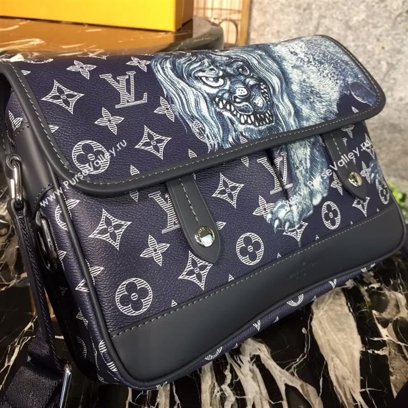 Louis Vuitton Shoulder Bag 123592