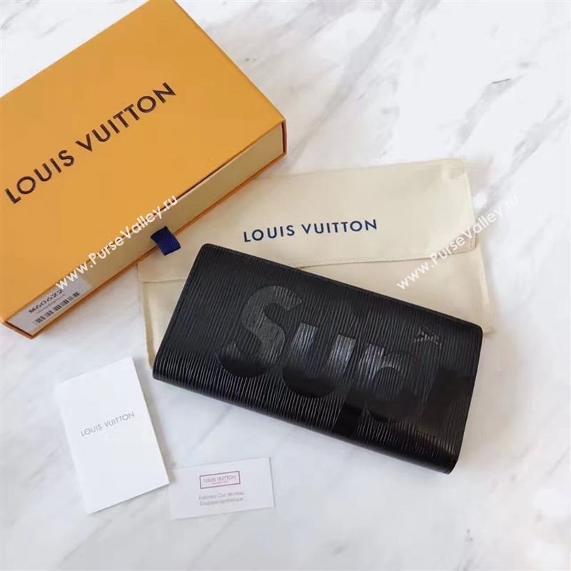 Louis Vuitton wallet 115572