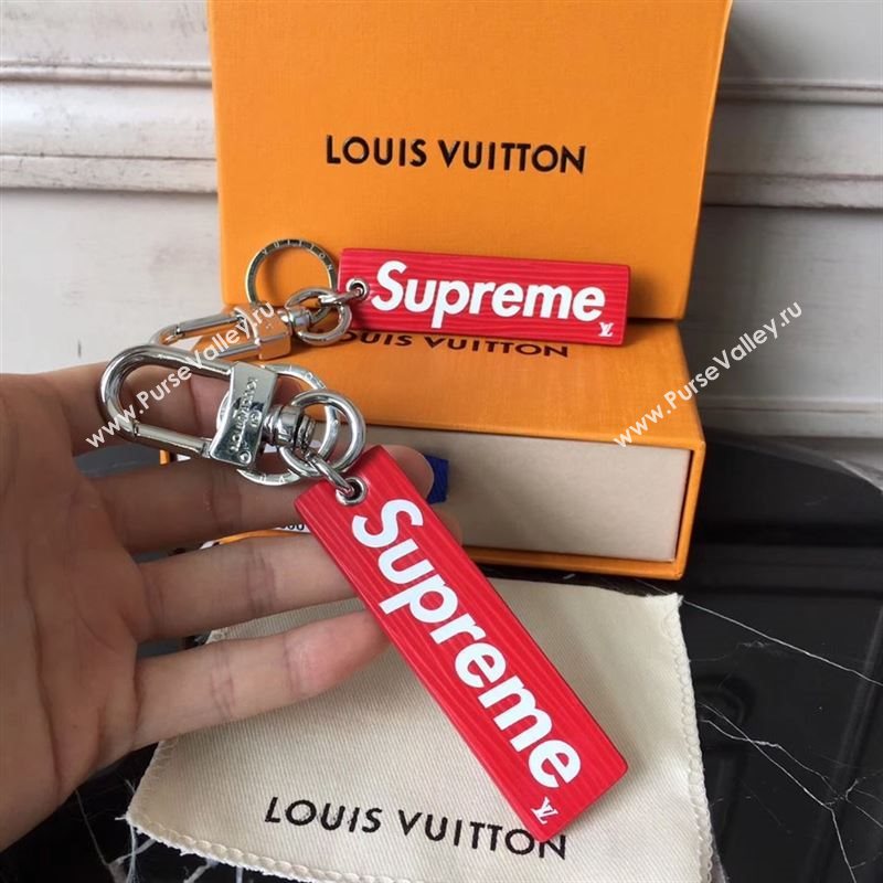 Louis Vuitton Superme Key ring 115905