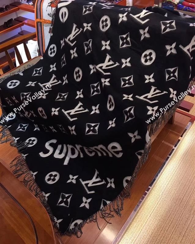 Louis Vuitton Supreme Scarf 115790
