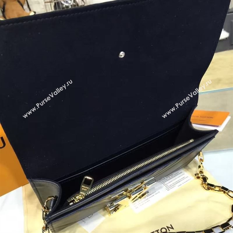 Louis Vuitton Chain Louise 65025